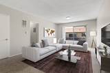 Studio apartment at Roxanne Apartments in Los Angeles